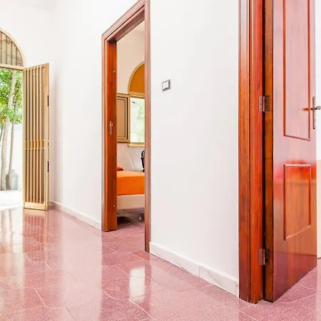 Kareema 2d Con Accesso Diretto Di Villa